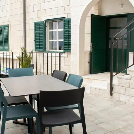 Mozart Apartment Baska Voda