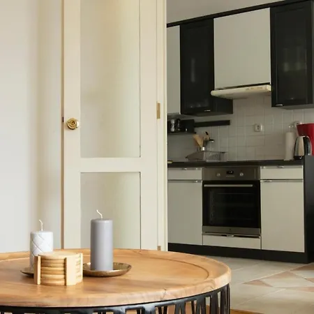 Mozart Apartment *