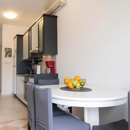 Mozart Apartment *