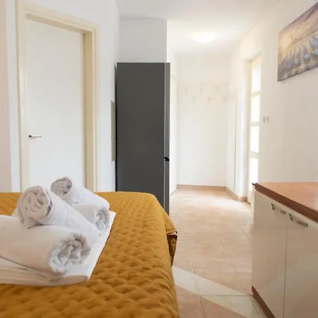 Apartment Mozart Baska Voda