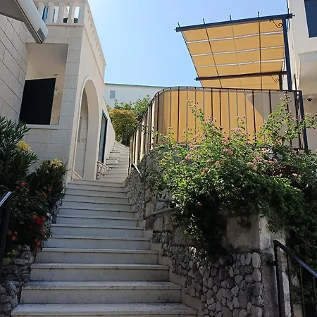 Mozart Apartment Baska Voda